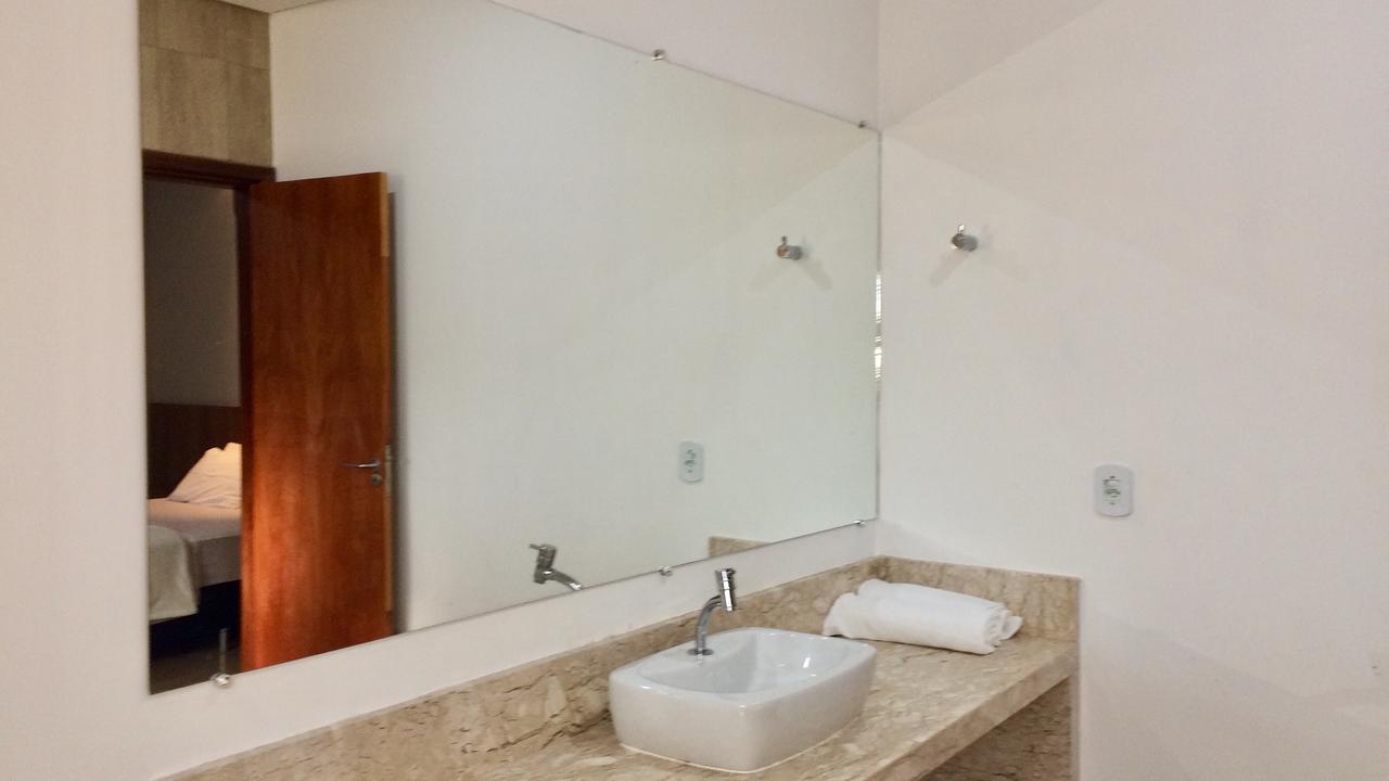Cast Comfort Hotel Paranaíba Kültér fotó