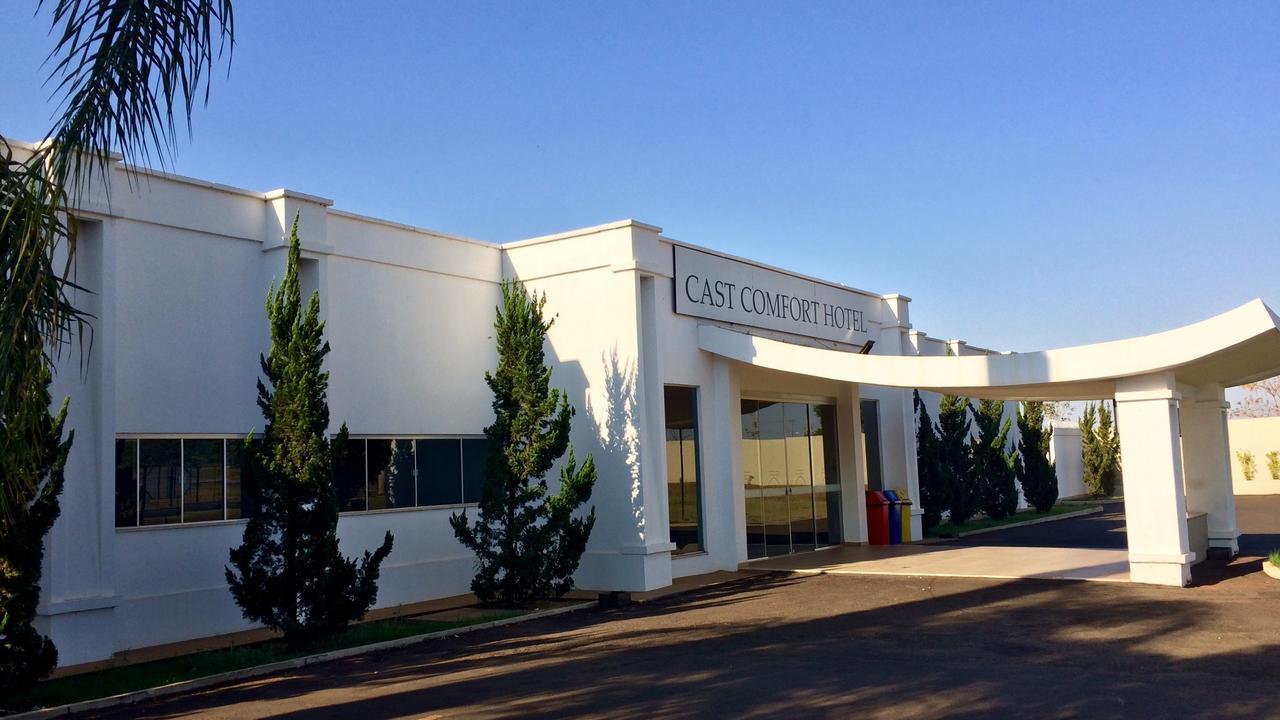 Cast Comfort Hotel Paranaíba Kültér fotó