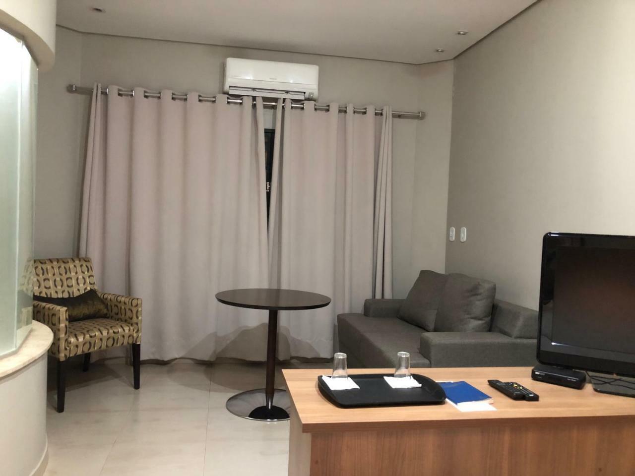 Cast Comfort Hotel Paranaíba Kültér fotó